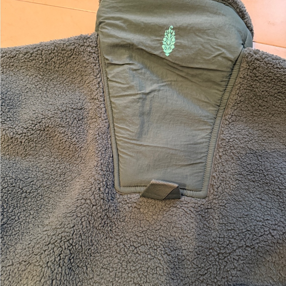 Free People Movement Midnight Jade Scout It Out Fleece Vest Size S - Picture 8 of 11
